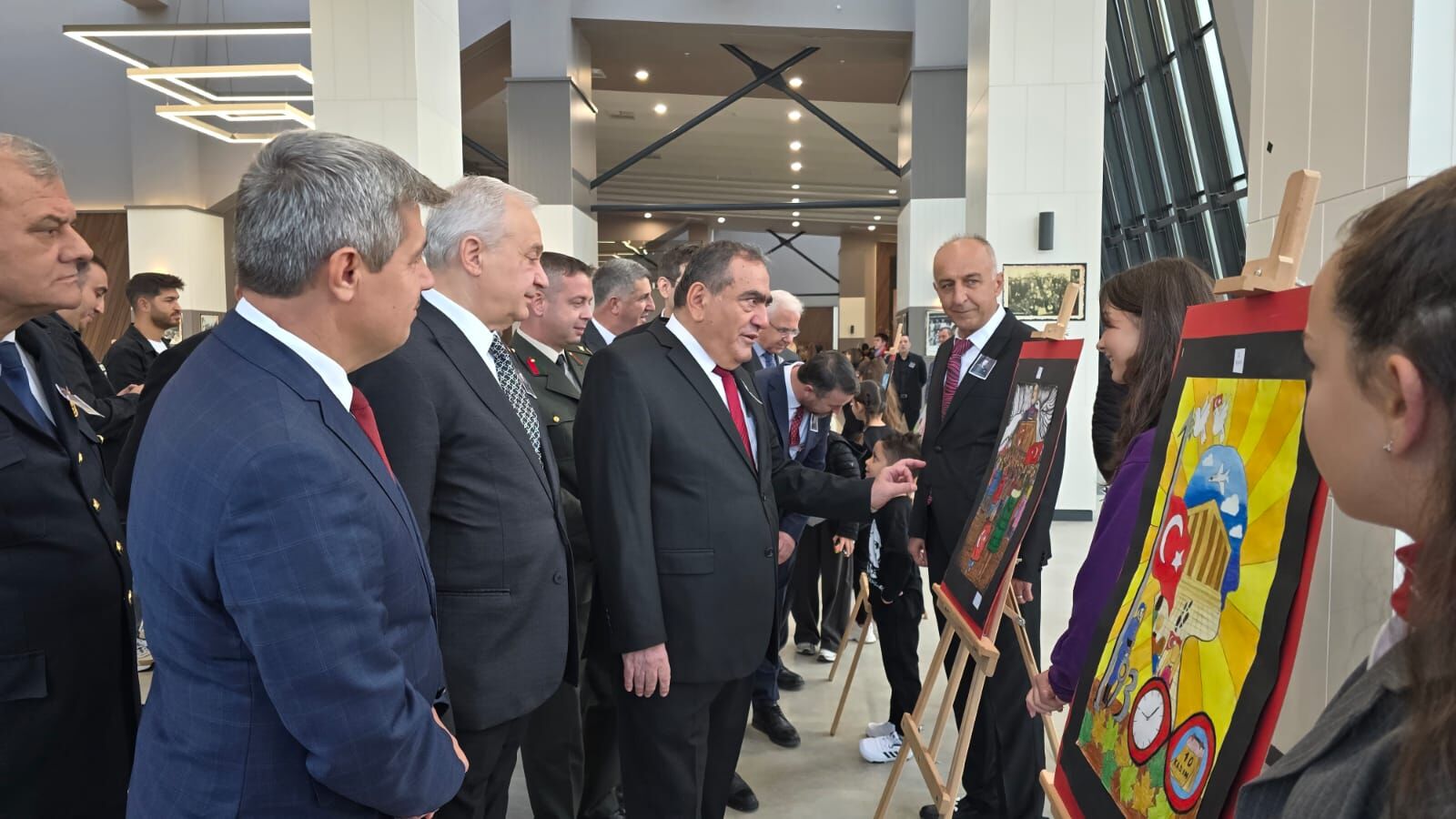 I M G 20251110 W A0107