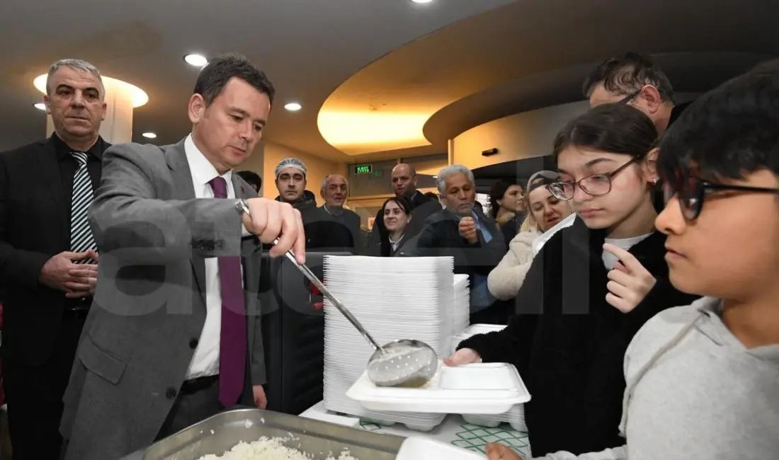 Osmangazi Belediye Başkanı Erkan Aydın, Ramazan ayının birlik, beraberlik ve