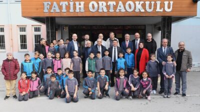 Osmangazi’de yaşayan vatandaşlarla daha güçlü iletişim kurmak ve hizmetleri yerinde