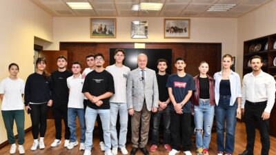 Mustafakemalpaşa Belediyesi Gençlik ve Spor Hizmetleri Müdürlüğü’nün hazırlık kurslarına katılan