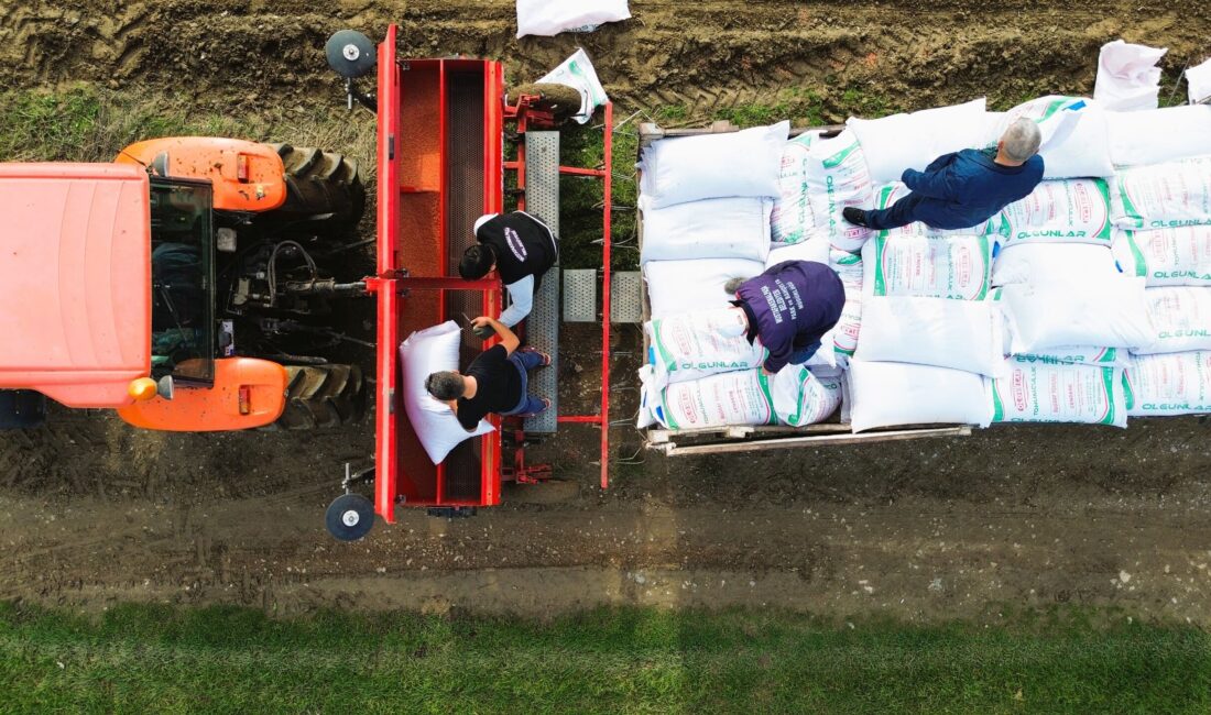 Mustafakemalpaşa Belediyesi, tarımsal üretimi artırmak ve sosyal destek projelerine kaynak