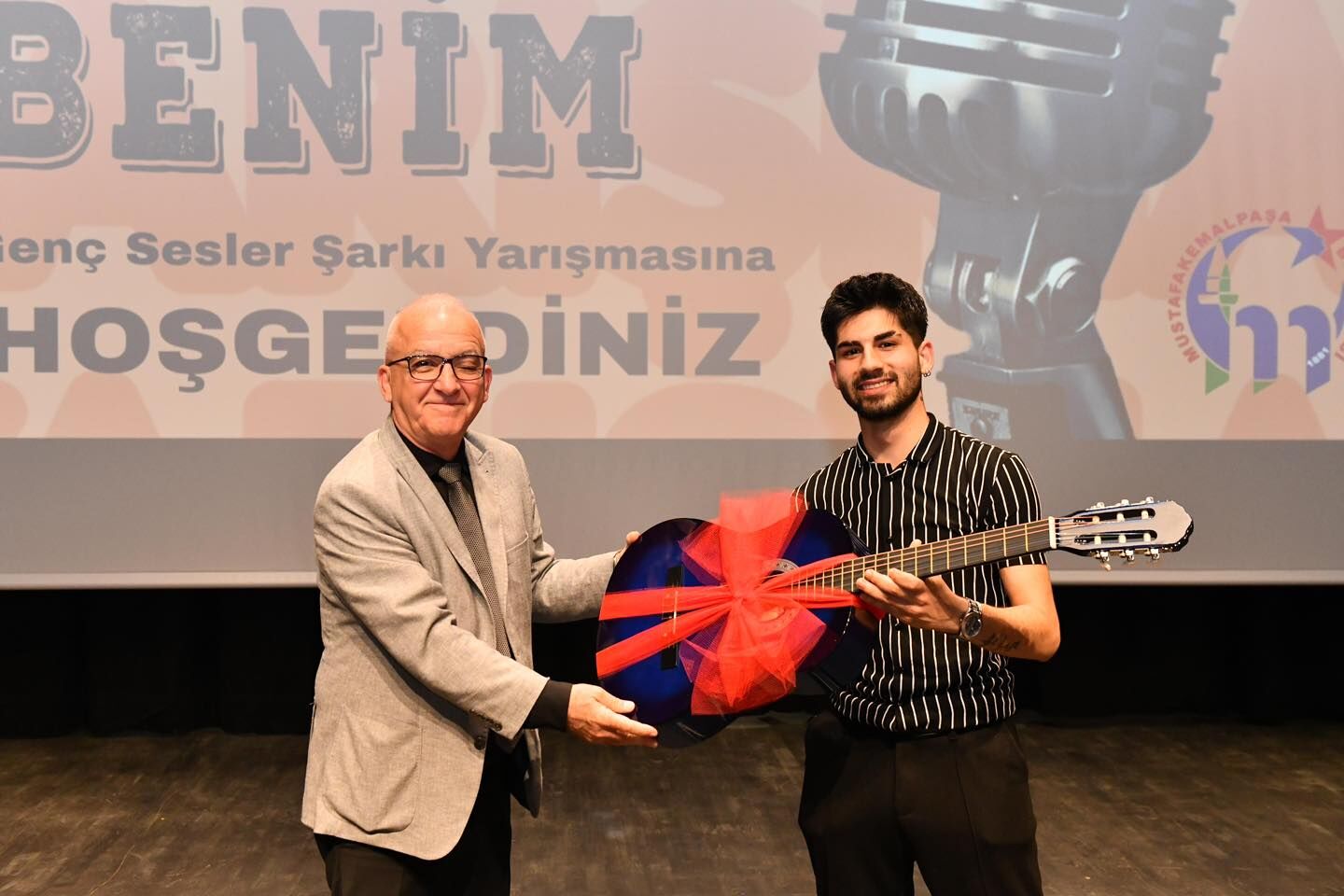 Mustafakemalpaşa’da Genç Yetenekler “O Ses Benim” Sahnesinde Buluştu (11)