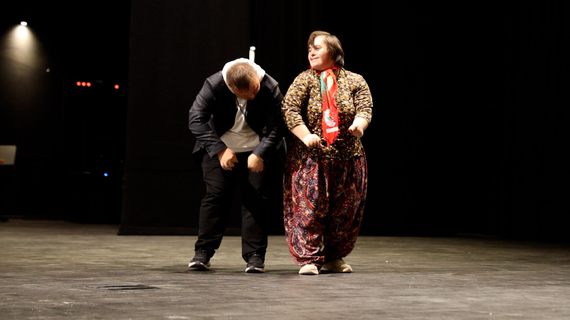 Outro.00 03 37 15. Still010