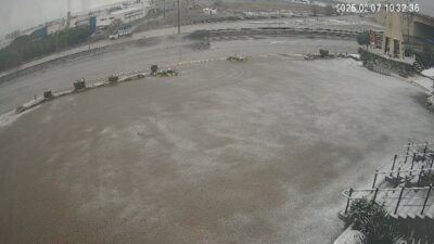 Bursa-İzmir yolunda Hasbahçe önünde olan kaza bölgedeki işyerinin güvenlik kameralarına