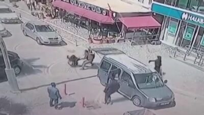 Hamidiye Mahallesi'nde güpegündüz genç bir kadını kaçırmaya çalışan dört kişi,