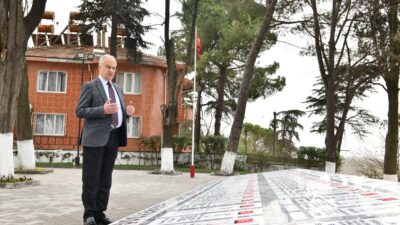 Mustafakemalpaşa Belediye Başkanı Şükrü Erdem’in talimatıyla başlatılan şehitlik restorasyonu tamamlandı.