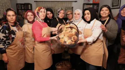 Osmangazi Belediyesi, Miraç Kandili’ne özel düzenlediği etkinlikte kadınları Somuncu Baba’nın