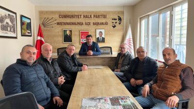 Eski Belediye Başkanı Hayri Öztetikler, eski Belediye Meclis Üyesi Mehmet