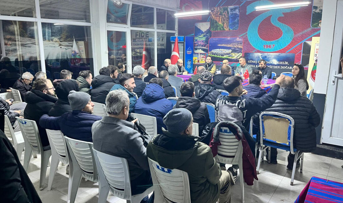 Mustafakemalpaşa Karadeniz Kültür ve Yardımlaşma Derneği’nin olağanüstü genel kurulunda mevcut