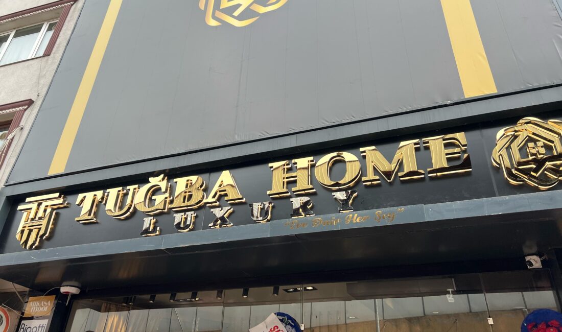 İşletmeciliğini Tuğba Yılmaz Aksoy'un üstlendiği Tuğba Home Luxury büyük bir