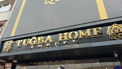 İşletmeciliğini Tuğba Yılmaz Aksoy'un üstlendiği Tuğba Home Luxury büyük bir