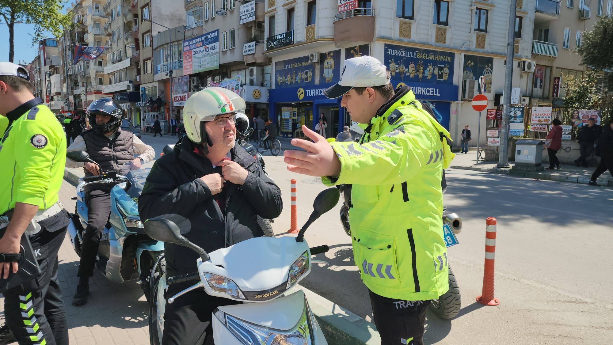 Whatsapp Image 2025 04 15 At 18.54.39 (1)