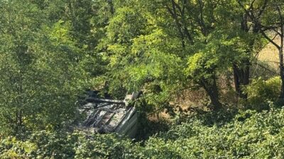 Saat 09.20 sıralarında Polis Hatıra Ormanı önünde, bir araç sürücüsünün