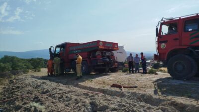 Bursa’nın Mustafakemalpaşa ilçesine bağlı Kapaklıoluk Mahallesi'nde ormanlık alanda çıkan yangın