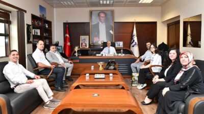 Mustafakemalpaşa’da faaliyet gösteren Uzman Öğretmen Özel Öğretim Kursu öğrencilerinden Beyza