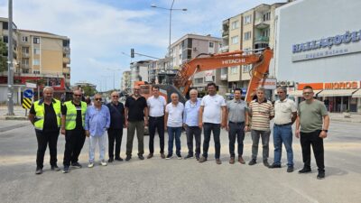 Mustafakemalpaşa’da uzun süredir beklenen Bursa Caddesi altyapı çalışmaları bugün resmen