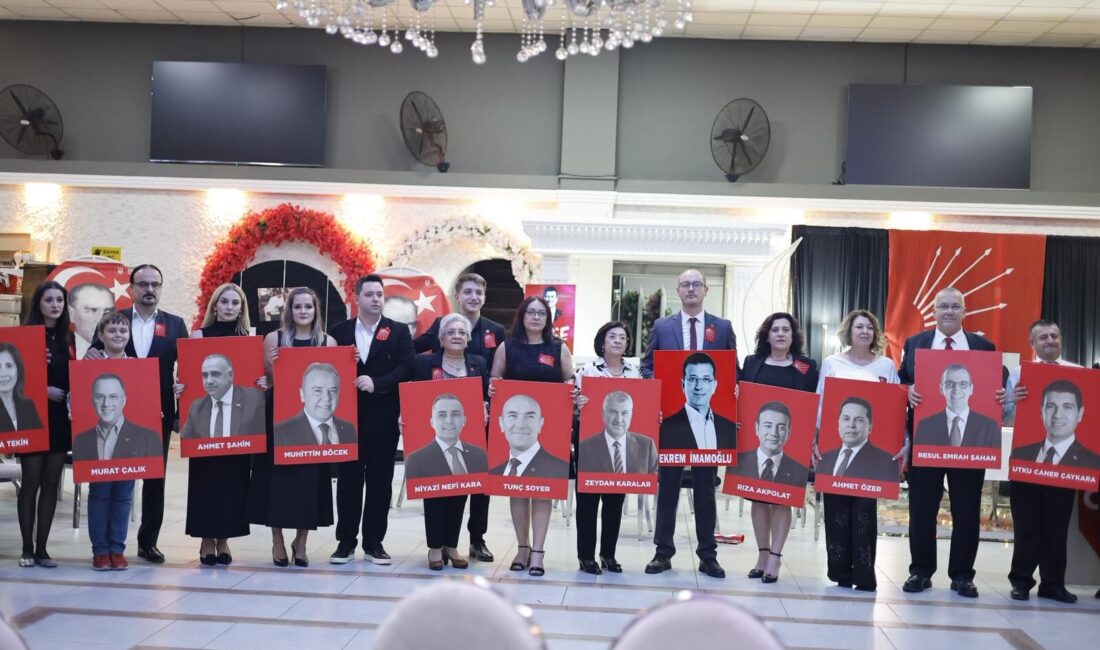 CHP Karacabey İlçe Başkanlığı, Cumhuriyet’in 102. yılını “Cumhuriyetimiz 102 Yaşında”