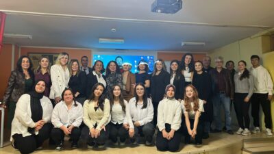 Akşemsettin MTAL öğrencileri, 24 Kasım Öğretmenler Günü’nde öğretmenlerini kutlamak ve