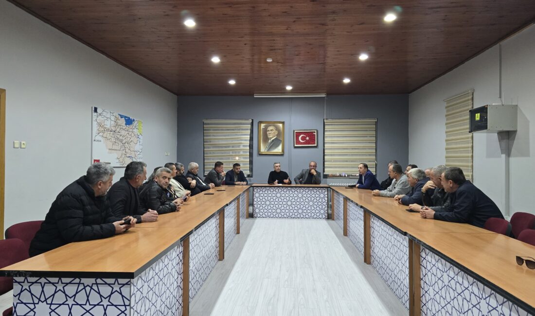 PAŞADER Başkanı Murat Tuncel ve Muhtarlar Derneği Başkanı Tuncay Akar,