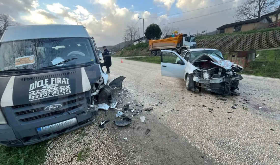 Mustafakemalpaşa ilçesine bağlı Çavuş Mahallesi’nde sabah saatlerinde meydana gelen trafik