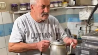 Mustafakemalpaşa’nın Orta Mahalle’sinde yıllardır kahvehanecilik yapan ve ilçe halkının “Kahveci