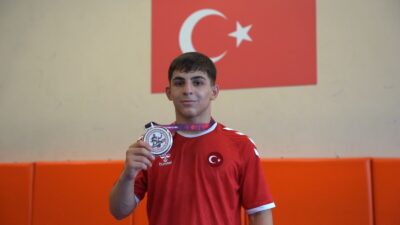 Yıldırım Belediyesi Sporcusu Yusuf İslam Kara İtalya’da düzenlenen U-15 Avrupa